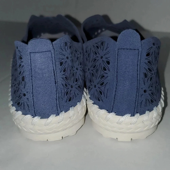 Bernie Mev. Cut Out Slip-On Blue Suede Leather Shoes Womens Size 40 - Picture 4 of 11